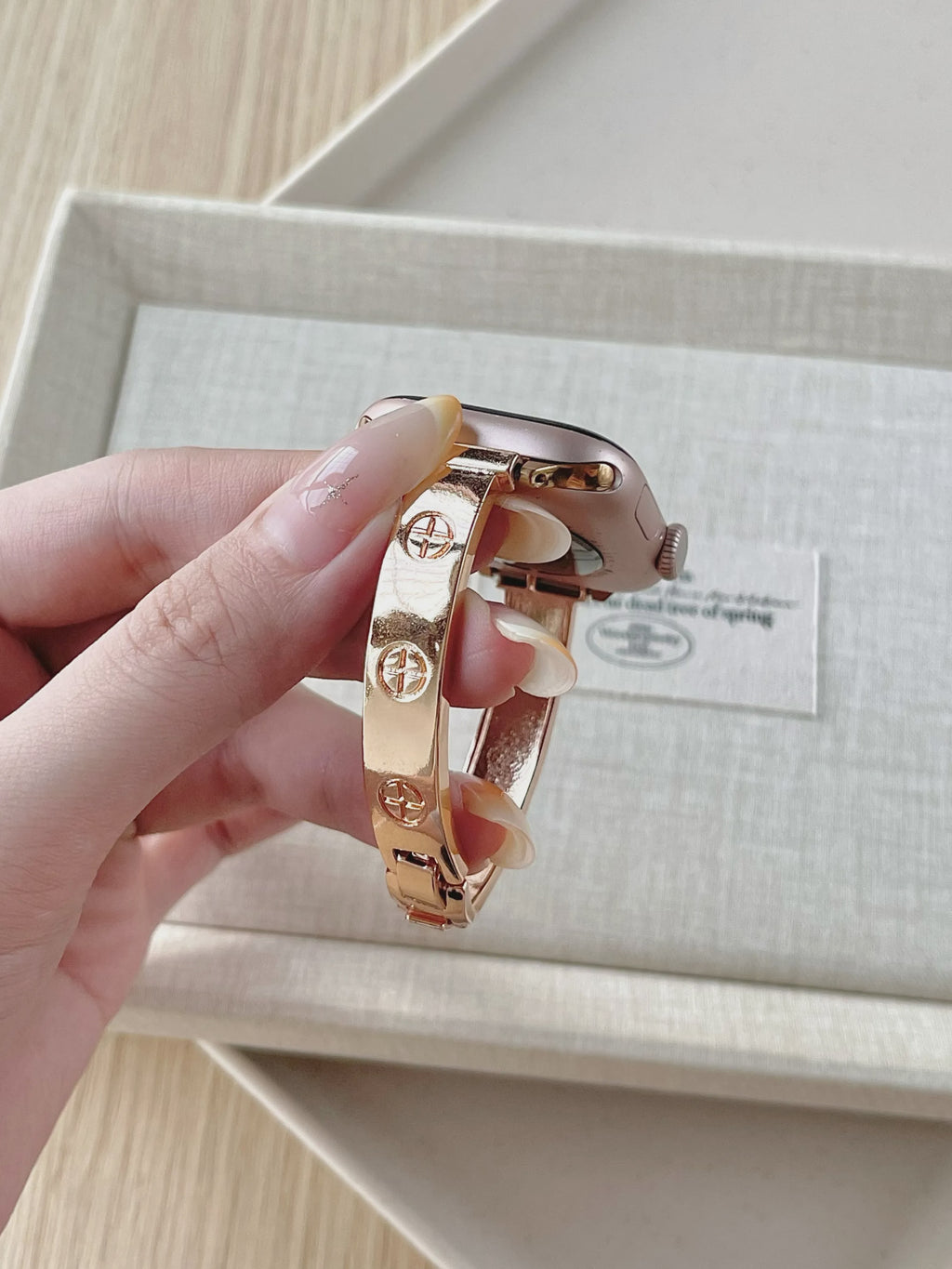 Luxury Metal Bangle Band