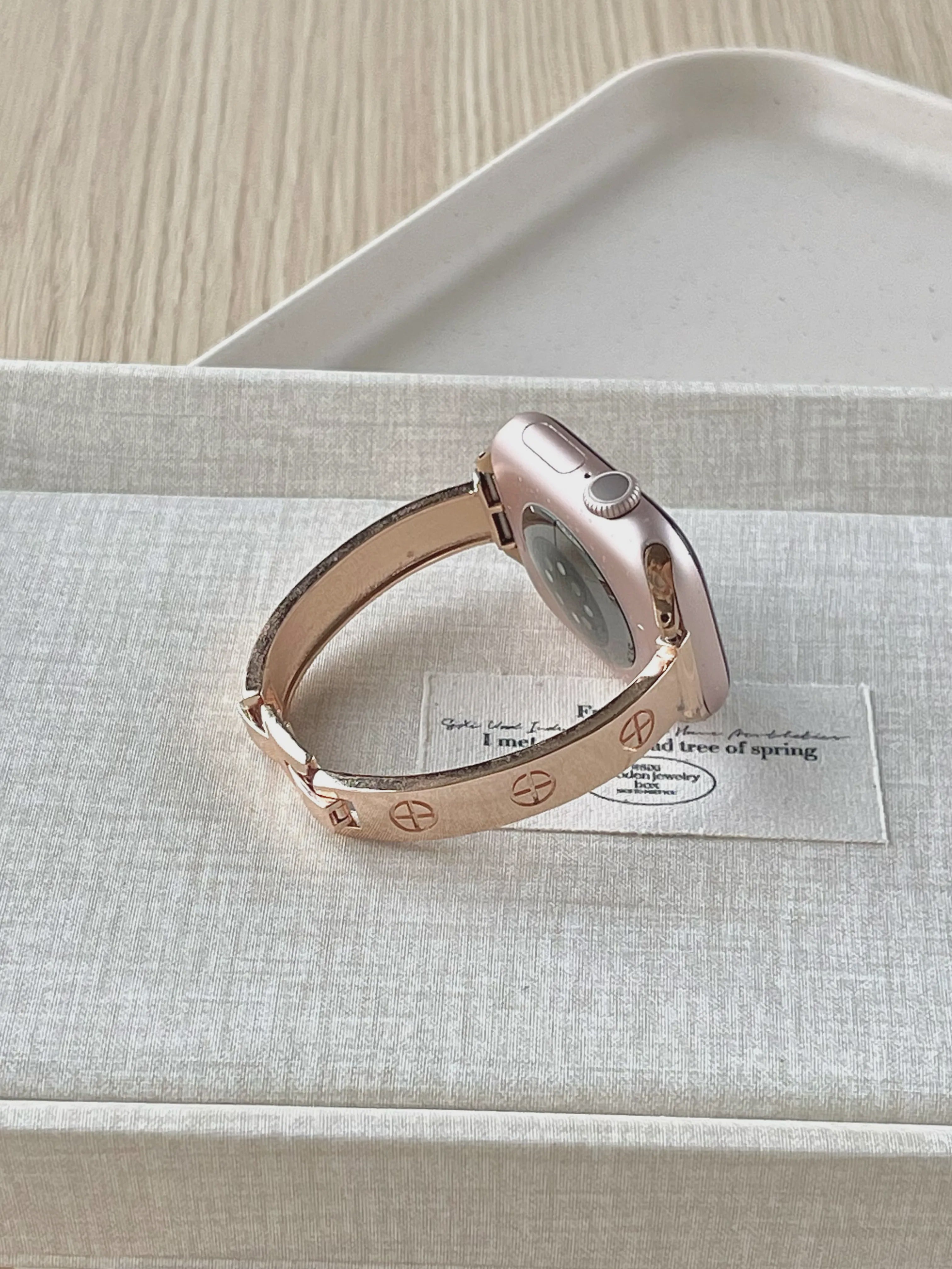 Luxury Metal Bangle Band