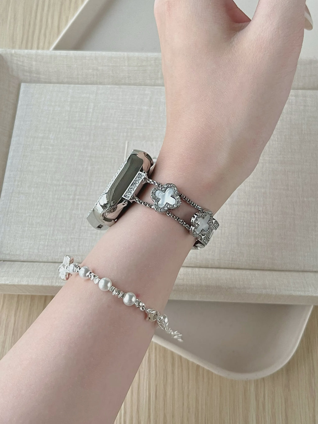 Mother of Pearl Clover Metal Band