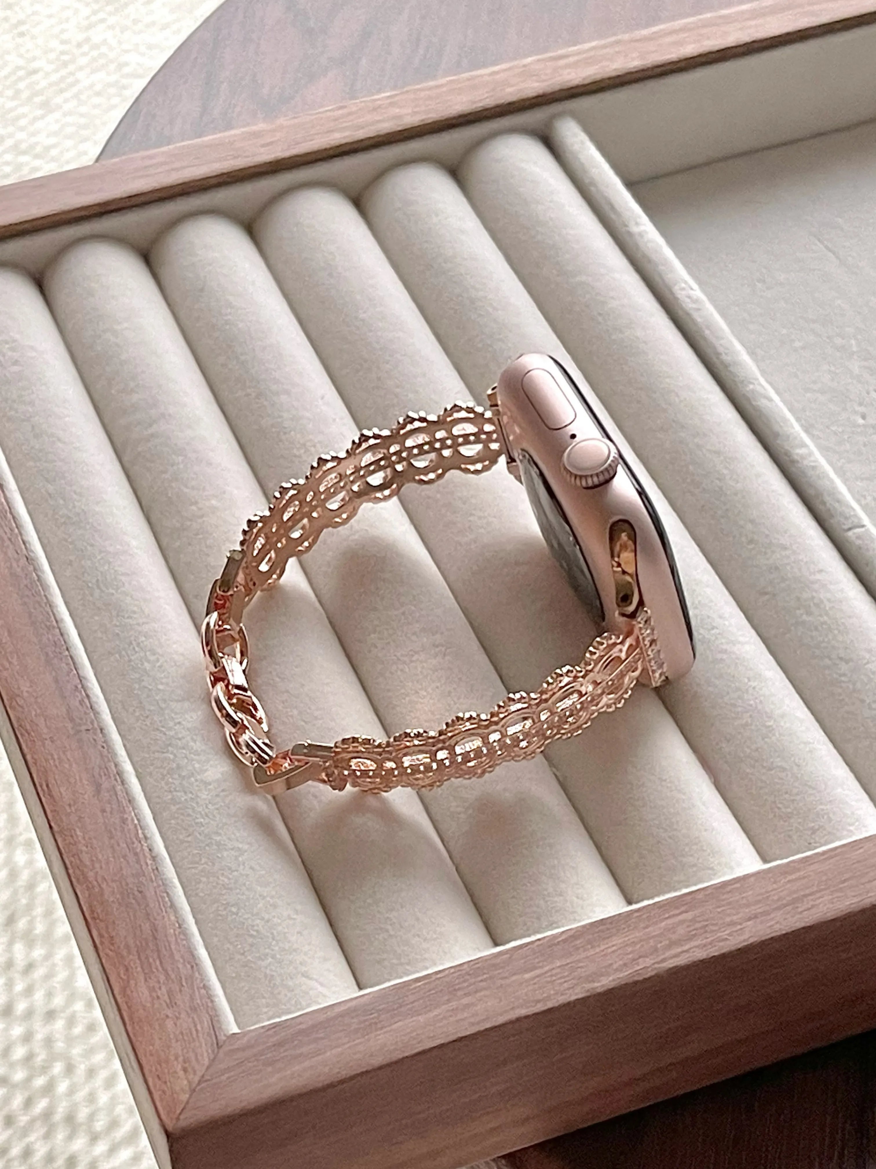 Luxury Lace Metal Band Compatible with Apple Watch Series 11 10 9 SE Ultra, Filigree Stainless Steel Bracelet for iWatch 44mm 45mm 49mm - Silver